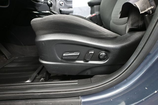 Used 2014 Kia Soul ! w/ Sun & Sound Package FWD image 15
