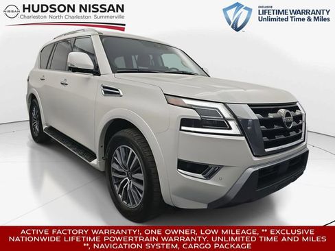 Used 2024 Nissan Armada SL w/ Captain's Chairs Package RWD image 1