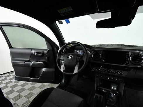 Used 2023 Toyota Tacoma TRD Sport image 19