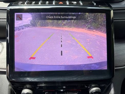 Used 2022 Jeep Grand Cherokee L Limited AWD/4WD image 17