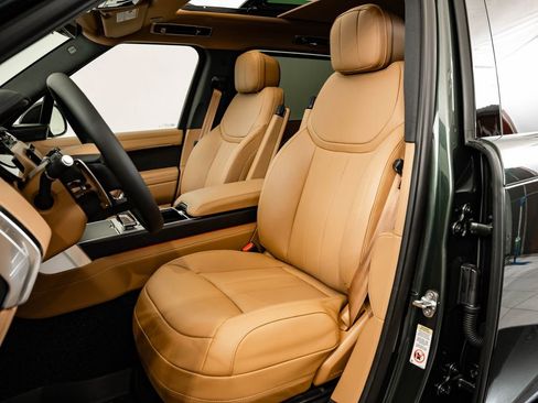 New 2026 Land Rover Range Rover Long Wheelbase SE AWD/4WD image 23
