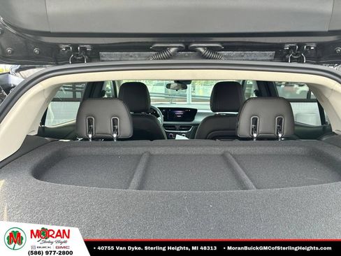 Certified 2024 Buick Encore GX Preferred w/ Comfort Package FWD image 8