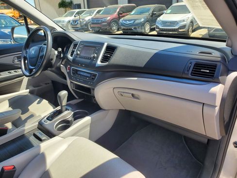 Used 2018 Honda Ridgeline RTL image 25