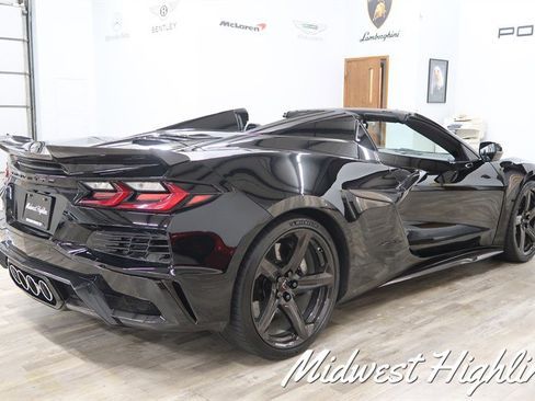 Used 2023 Chevrolet Corvette Z06 RWD image 9