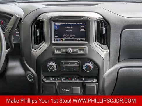 Used 2026 Chevrolet Silverado 1500 Custom Trail Boss w/ Turbomax Blackout Package AWD/4WD image 16