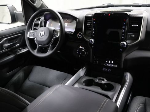 New 2026 RAM 1500 4x4 Crew Cab image 17