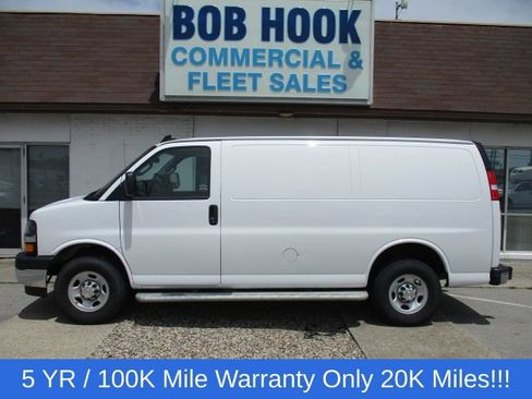 Used 2024 Chevrolet Express 2500 w/ Driver Convenience Package RWD image 29
