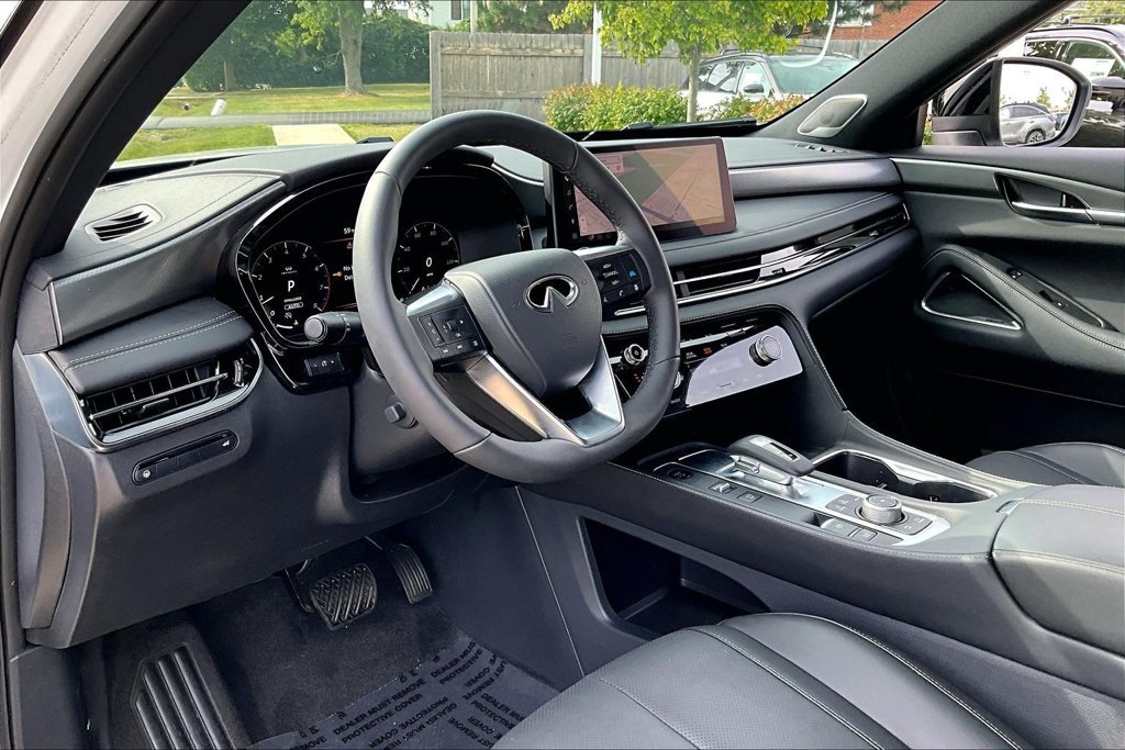 Certified 2027 INFINITI QX60 Sport w/ Dark Cargo Package AWD/4WD image 16