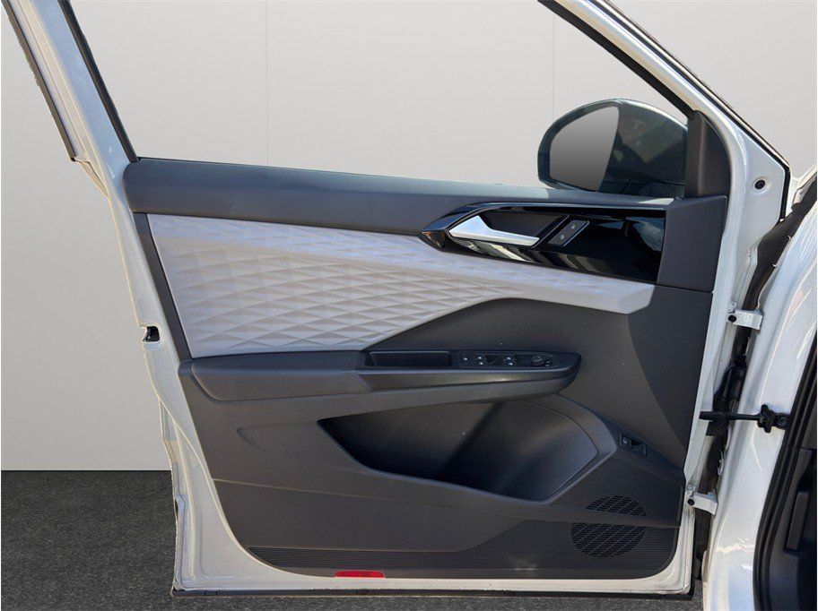 Used 2022 Volkswagen Taos S w/ IQ Drive S Package FWD image 16