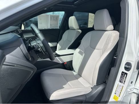 Certified 2023 Lexus RX 350 Premium w/ Accessory Package (K3) image 7