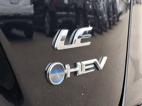 Used 2025 Toyota Corolla LE image 36