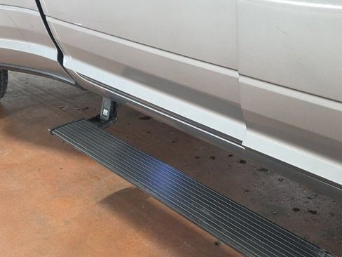 Used 2024 RAM 3500 Big Horn w/ Night Edition image 12