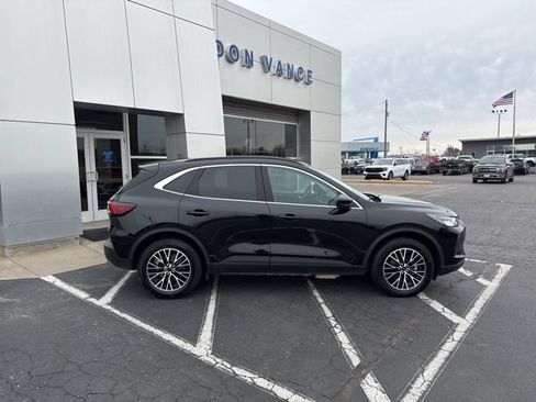 Used 2025 Ford Escape SE FWD image 5