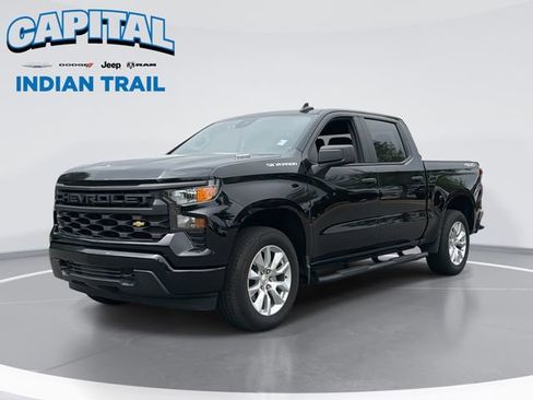 Used 2025 Chevrolet Silverado 1500 Custom AWD/4WD image 1