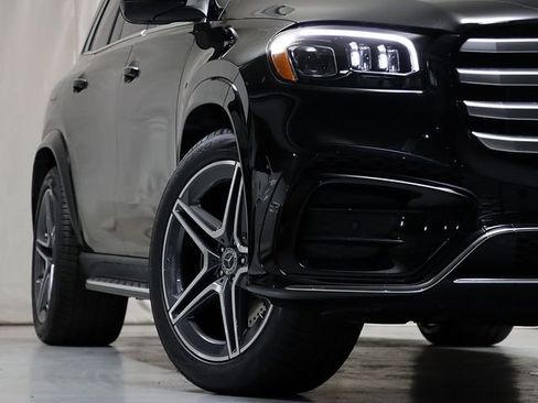 Certified 2026 Mercedes-Benz GLS 450 4MATIC image 4
