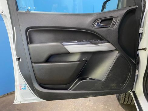 Used 2022 Chevrolet Colorado LT w/ LT Convenience Package image 30