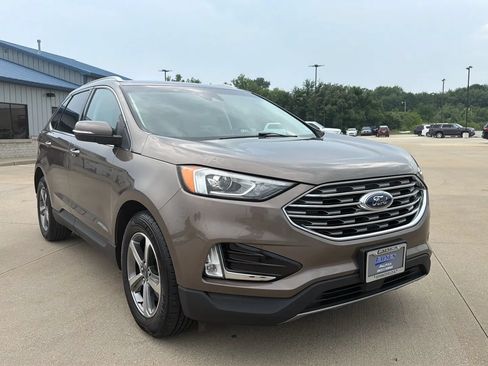 Used 2019 Ford Edge SEL w/ Equipment Group 201A AWD/4WD image 29
