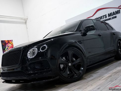 Used 2018 Bentley Bentayga image 3