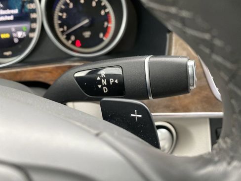Used 2014 Mercedes-Benz E 350 Luxury image 16