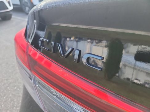 Used 2024 Honda Civic Sport image 8