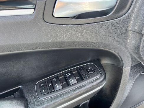 Used 2023 Chrysler 300 S RWD image 21