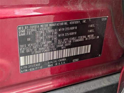 Used 2021 Toyota RAV4 XLE Premium image 33