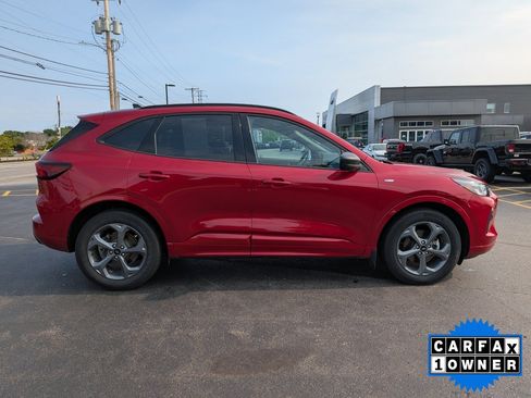 Certified 2023 Ford Escape ST-Line w/ Tech Pack #1 AWD/4WD image 3