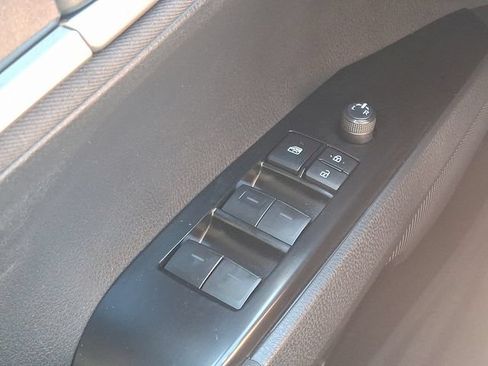 Used 2025 Toyota Camry LE FWD image 25