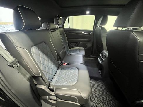 Certified 2024 Volkswagen Atlas Cross Sport SEL Premium R-Line image 26