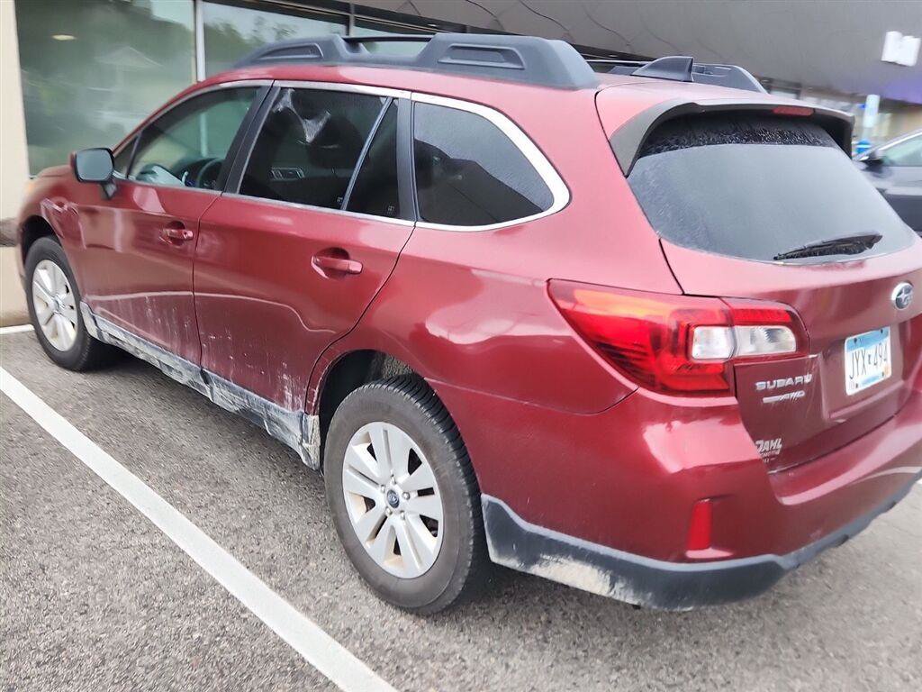 Used 2016 Subaru Outback 2.5i Premium AWD/4WD image 5