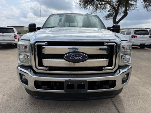 Used 2015 Ford F250 Lariat w/ Lariat Interior Package AWD/4WD image 2