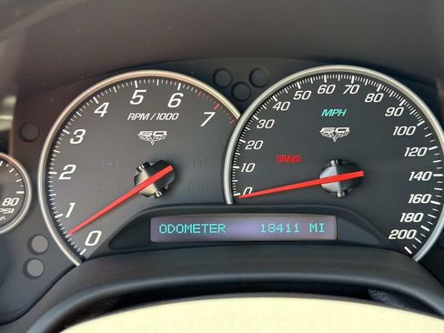 Used 2013 Chevrolet Corvette Coupe RWD image 18