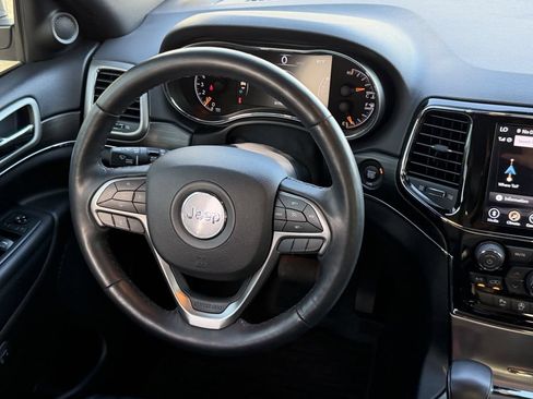 Used 2021 Jeep Grand Cherokee Limited w/ Luxury Group II RWD image 13