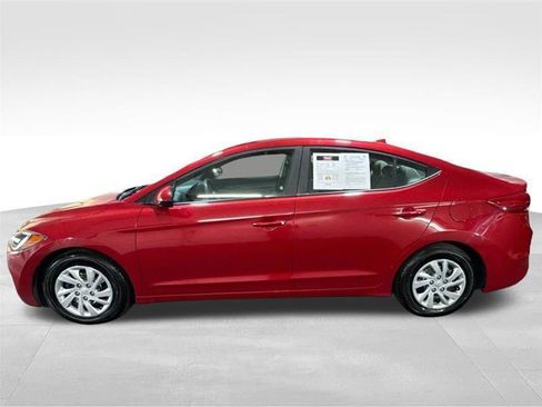 Used 2017 Hyundai Elantra SE FWD image 8