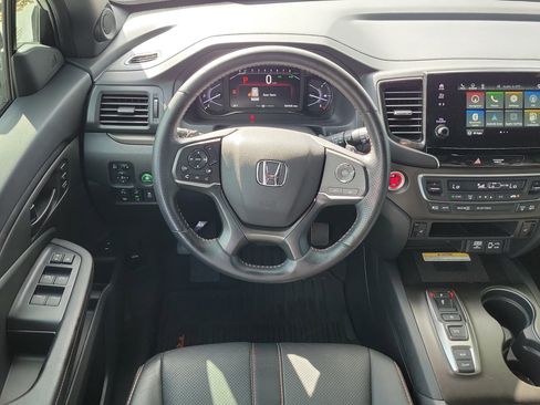 Used 2022 Honda Passport TrailSport image 16