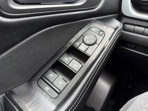 Used 2022 Nissan Rogue SV w/ SV Premium Package FWD image 18