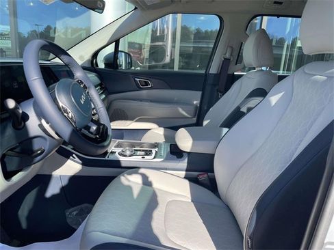 New 2026 Kia Carnival EX image 26