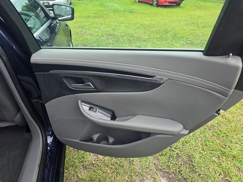 Used 2018 Chevrolet Impala LT w/ LT Convenience Package FWD image 32