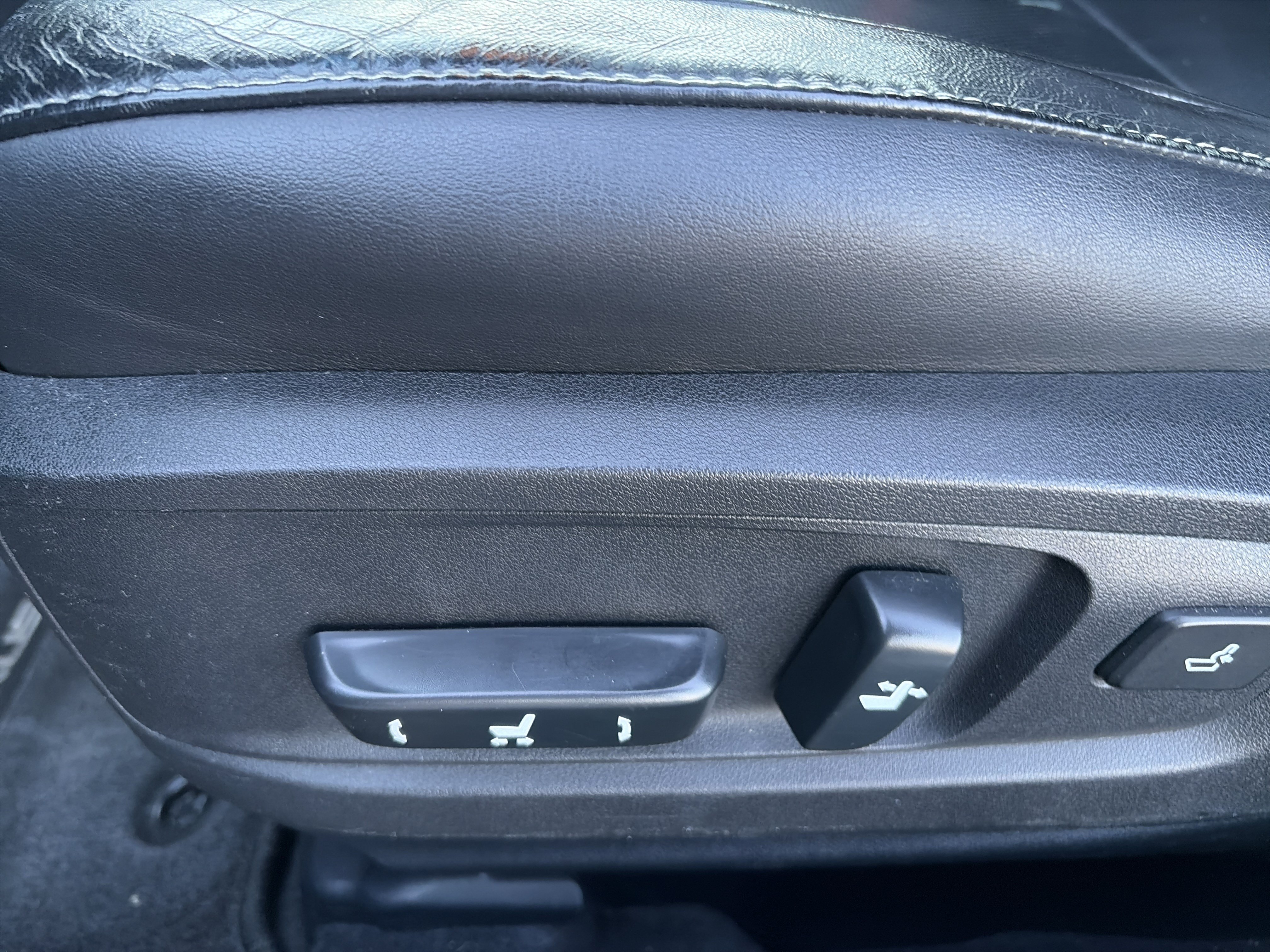 Used 2014 Lexus ES 350 w/ Luxury Package FWD image 15
