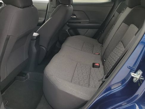 Used 2025 Nissan Kicks SV AWD/4WD image 10