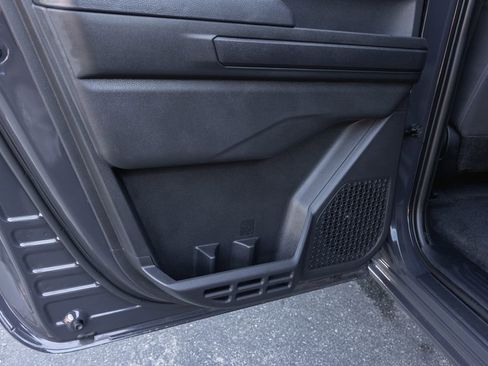 Certified 2025 Toyota Tacoma SR5 image 30