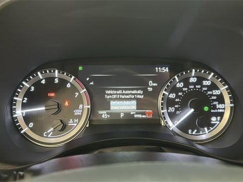 Used 2024 Toyota Highlander XLE image 12