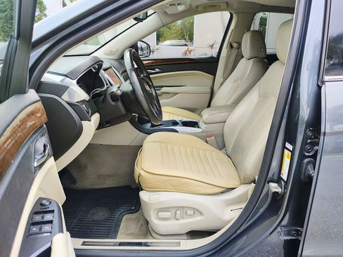 Used 2013 Cadillac SRX Luxury image 15