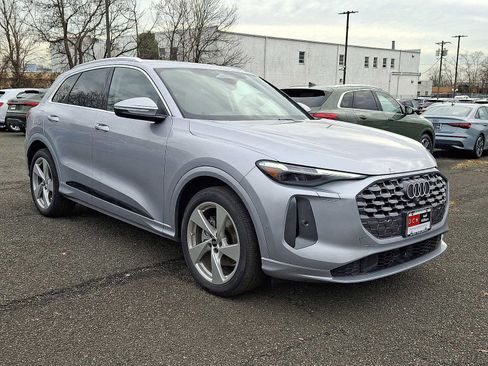 New 2025 Audi Q5 Prestige image 10