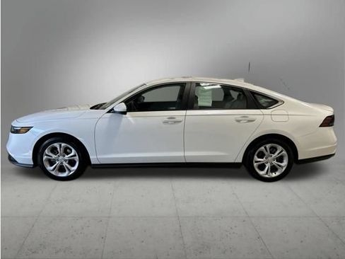 Certified 2024 Honda Accord LX image 3