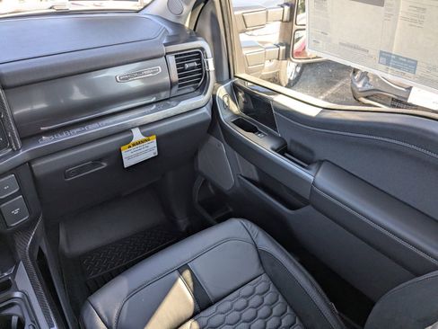 New 2026 Ford F250 Lariat w/ Black Appearance Package image 18