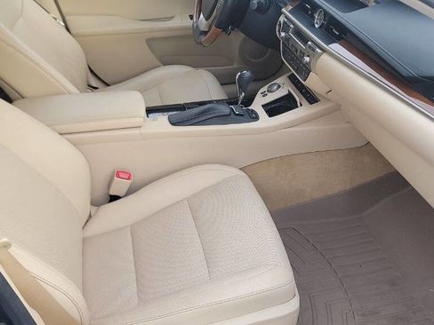 Used 2013 Lexus ES 300h image 20