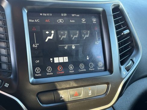 Used 2022 Jeep Cherokee Latitude Lux image 24