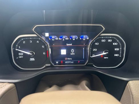Used 2021 GMC Yukon Denali w/ Denali Premium Package RWD image 16