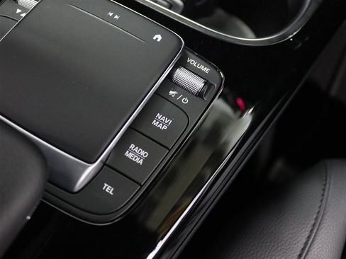 Used 2022 Mercedes-Benz CLA 250 4MATIC image 28